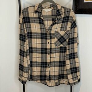 Women’s Plaid Button-Up Shirt